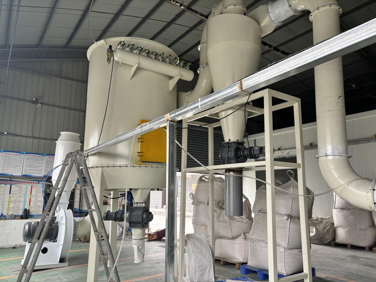 Xingshengweiは、中国とベトナムの物流上の利点を活用して、ASEAN市場での協力を深めるため、ベトナムにバルク品を送ります。