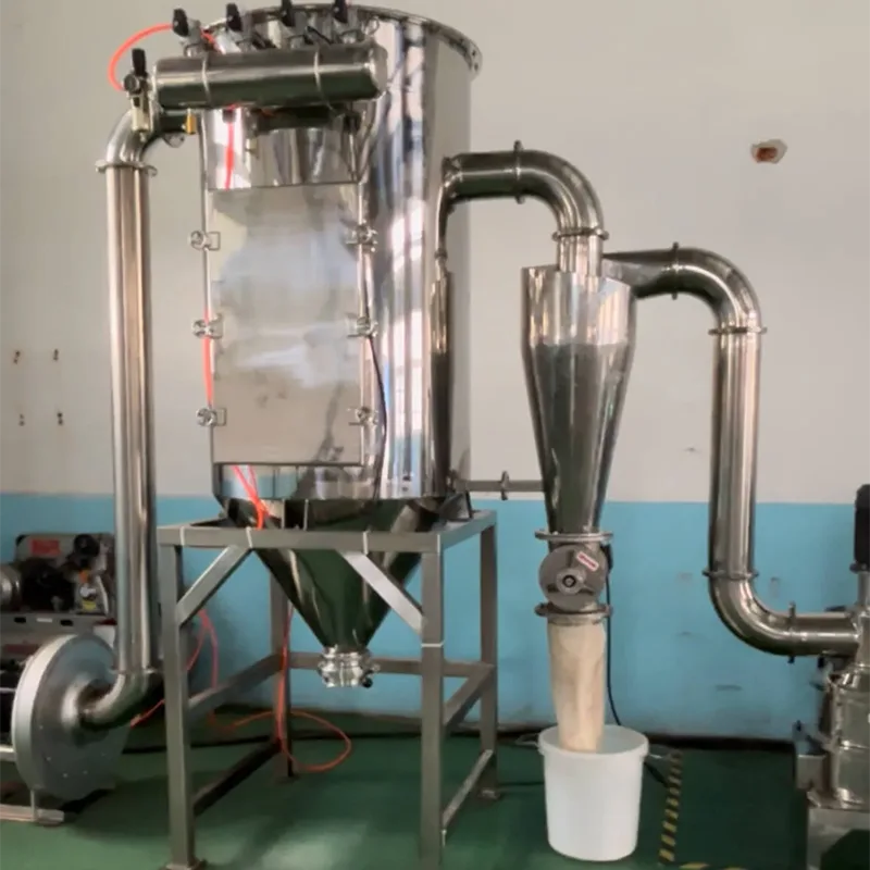 熱分解カーボン超微粉砕機